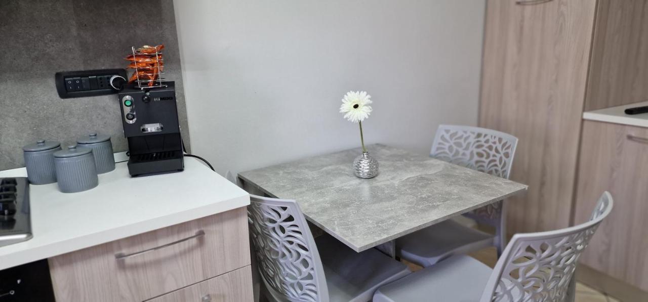 Fashion House Napoli Apartman Kültér fotó